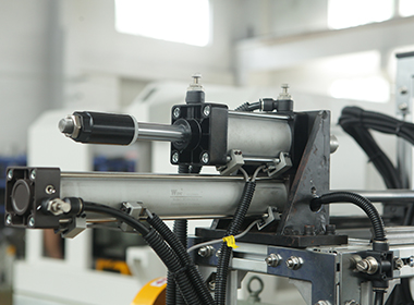 雙頭倒角機有什麽特點?